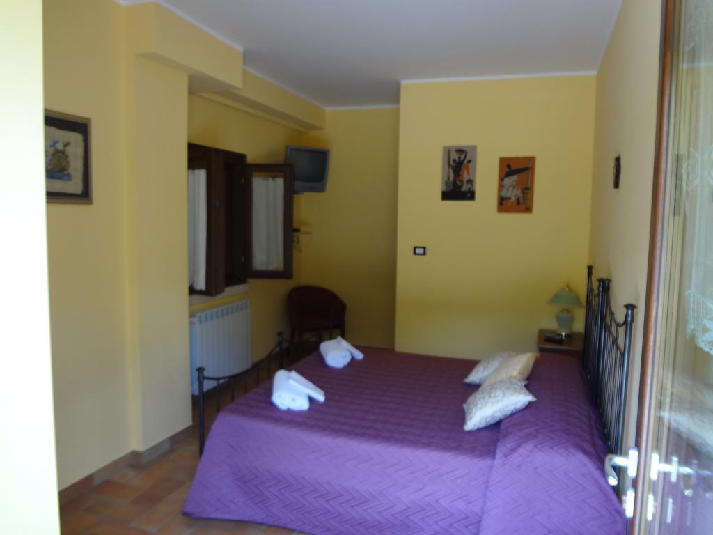 Le Stanze Di Bacco Villa Cagnano Amiterno Bilik gambar